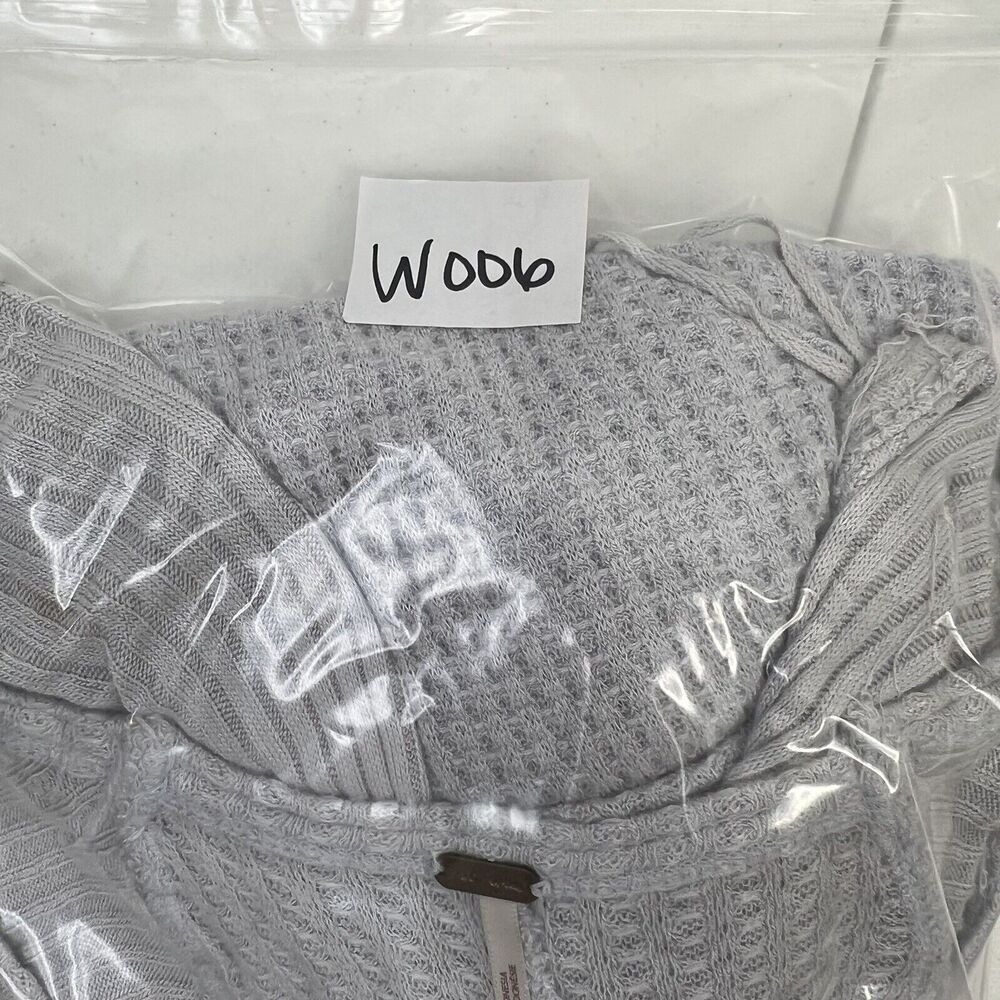Free People Sz XS Ventura Thermal Top Waffle Knit‎ Long Sleeve Sky Blue High Low - Picture 12 of 12